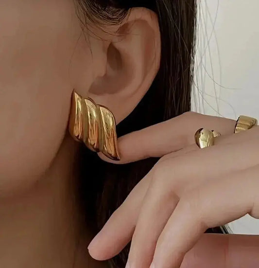 Gold Plated Sculpted Anti-Tarnish Earrings Aurelva