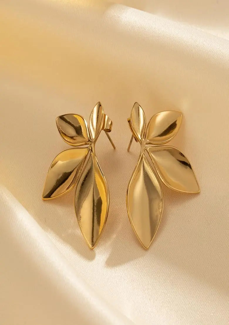 Aurelva Gold Floral Stud Earrings for Women and Girls | Lightweight Designer Earrings | Elegant Trendy Fashion Jewellery Gift Aurelva