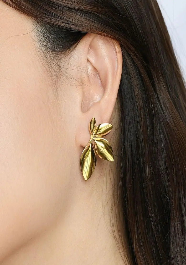 Aurelva Gold Floral Stud Earrings for Women and Girls | Lightweight Designer Earrings | Elegant Trendy Fashion Jewellery Gift Aurelva