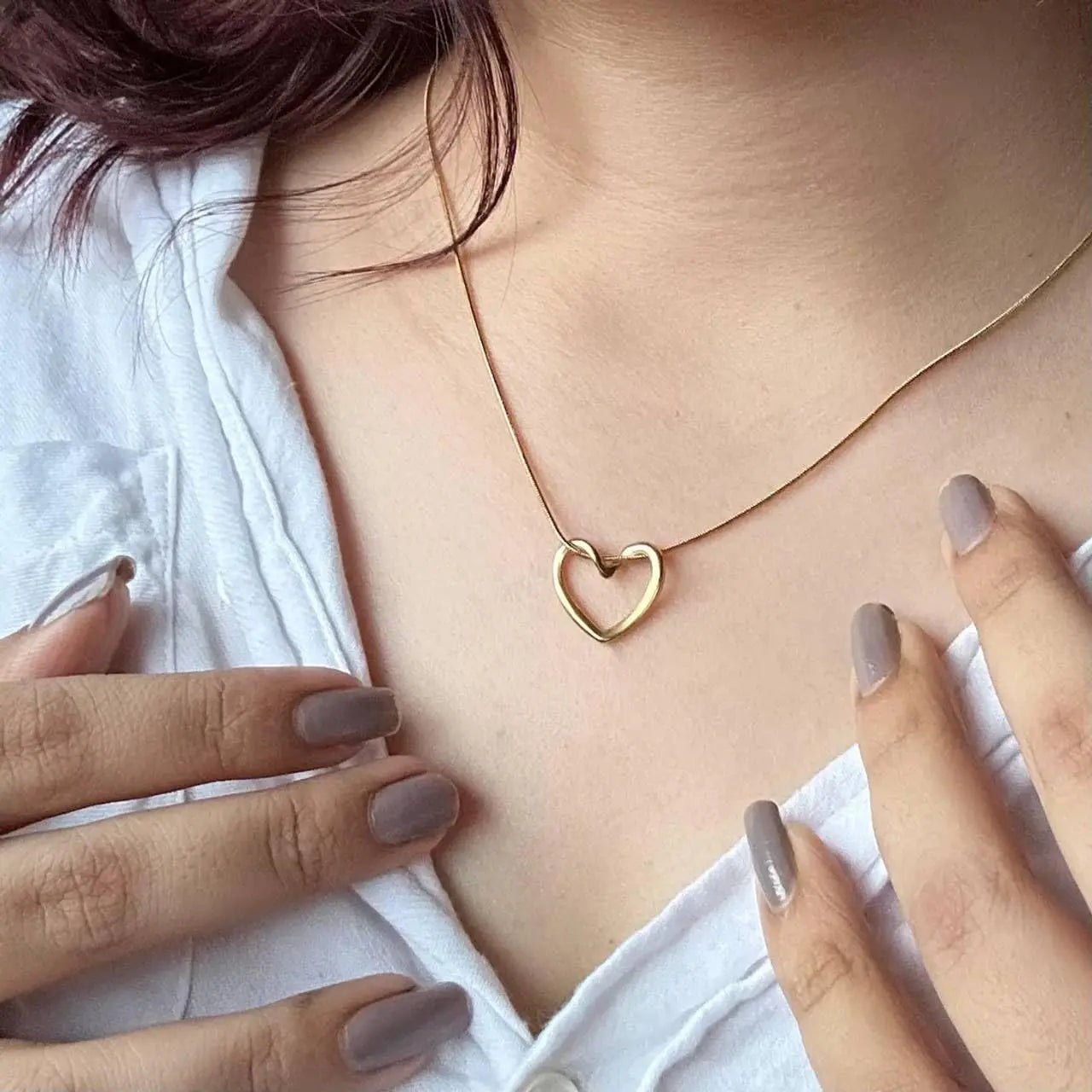 Aurelva Stainless Steel Gold Heart Pendant Necklace for Women with Chain | Anti Tarnish Jewellery Neck Chain for Girls Loocket | Aesthetic Necklace for Girls, Valentine's Gift for Girlfriend Aurelva